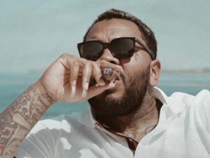 Kevin-Gates-Forgiven-Kicking-Fan.jpg