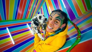 2022-04-11-tekashi-b.jpg