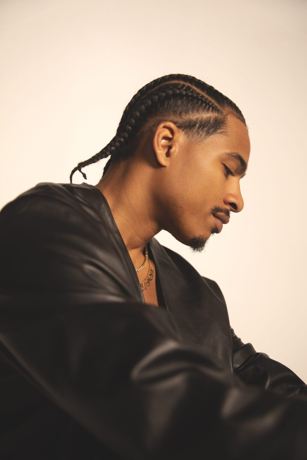 Arin-Ray-Press-Image_PC_ro.lexx_-scaled.jpg