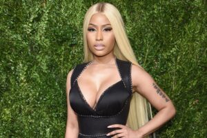 nicki-minaj-cfda.jpg