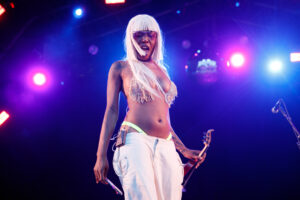 Best-Songs-of-The-Week-ft.-Sudan-Archives-Ari-Lennox-and-More-.jpg