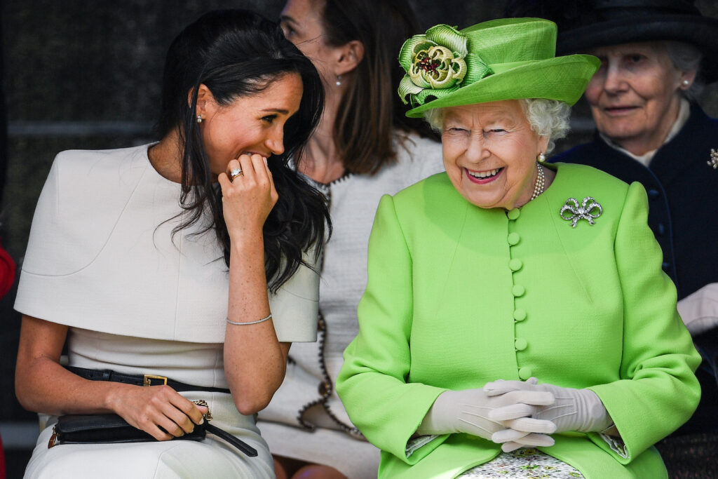 The-Wildest-Reactions-to-The-Death-of-Queen-Elizabeth-on-Twitter-.jpg