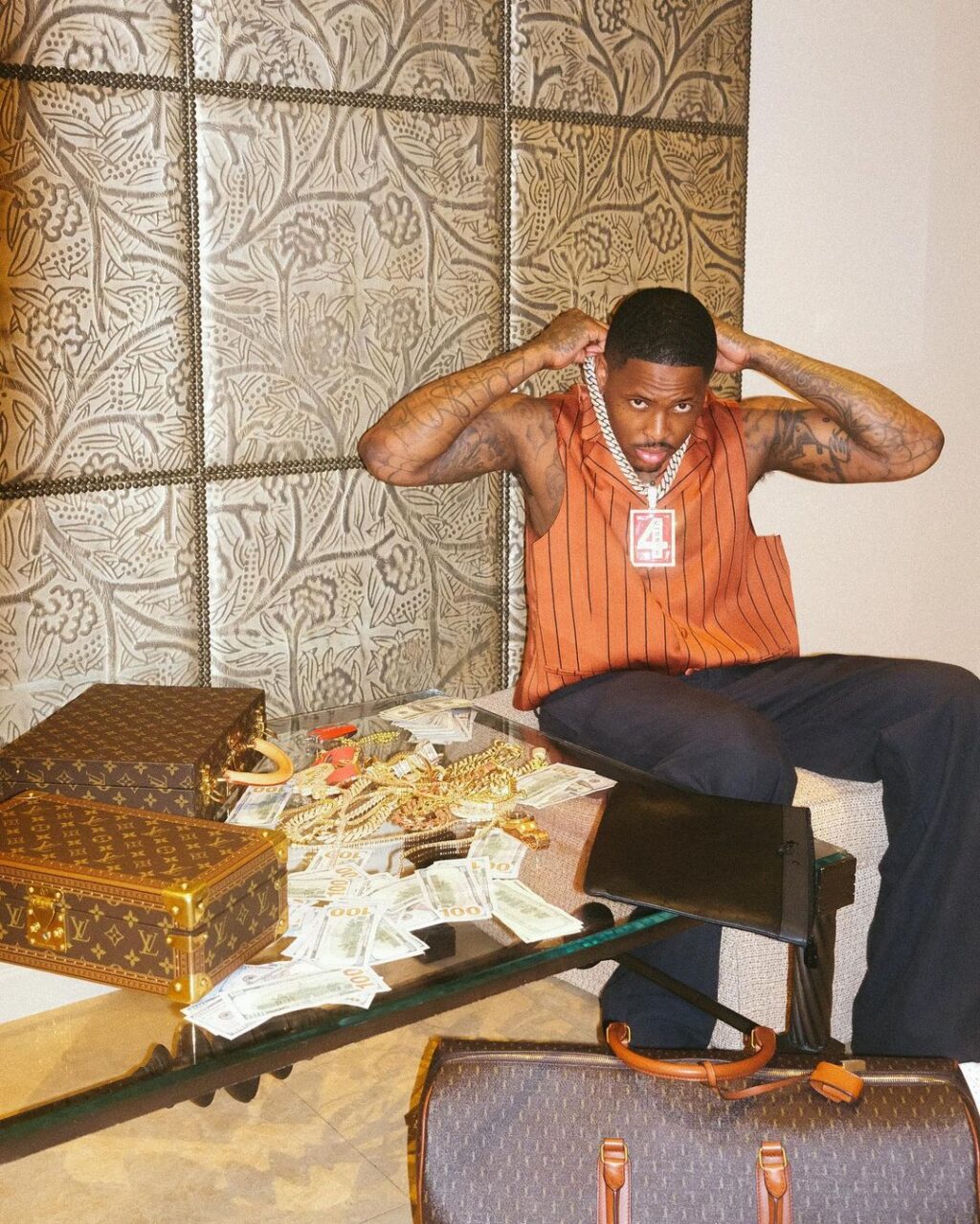 yg-chain-money.jpeg