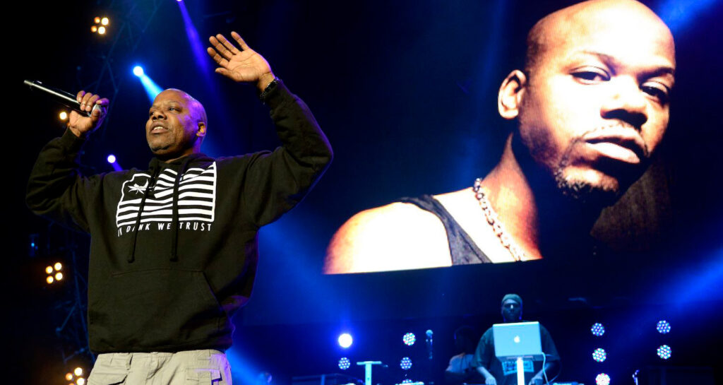 SocialToo-Short-Performing-Live.jpg