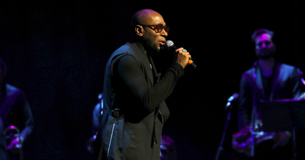 SocialYasiinBey_UdoSalters.jpg