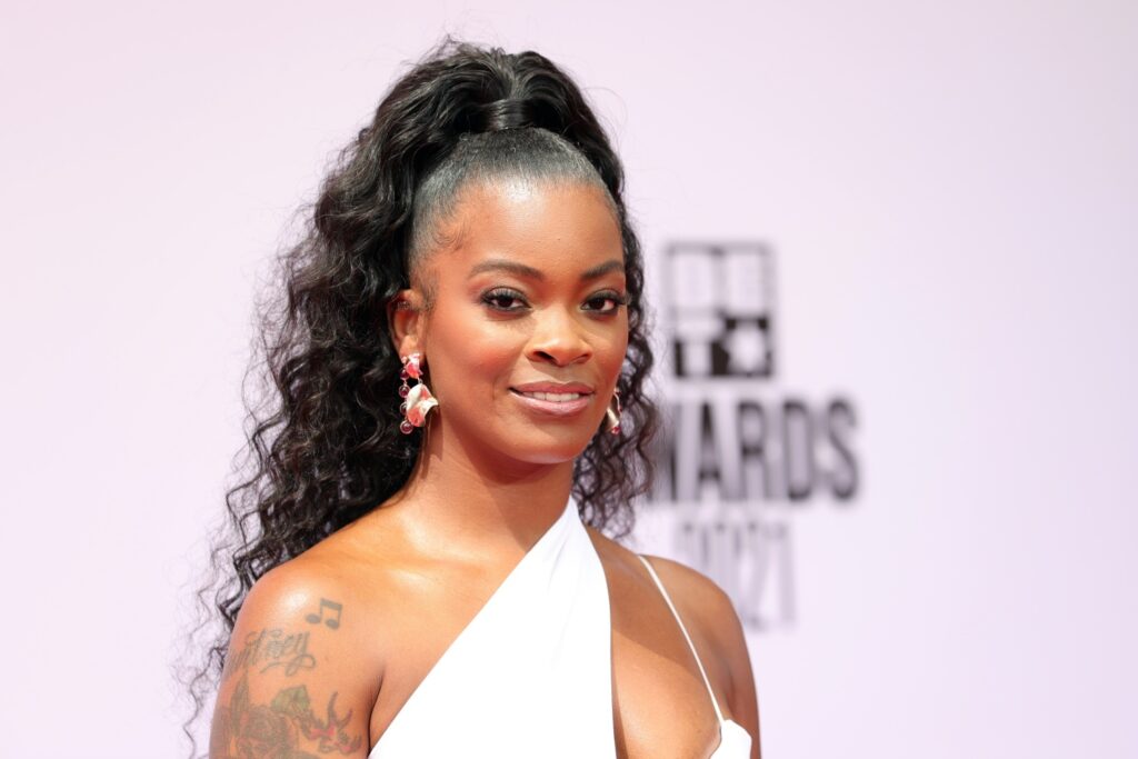 Ari-Lennox-2.jpg