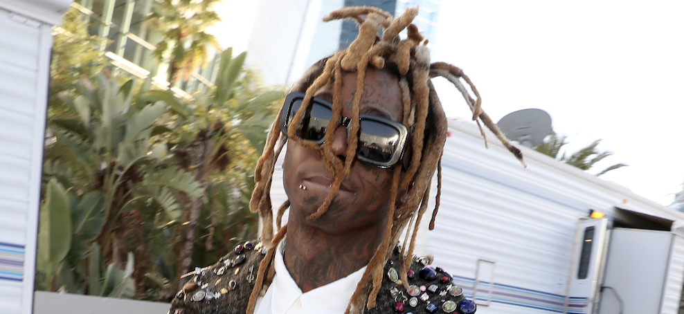 Lil-Wayne-Writers-Strike.png