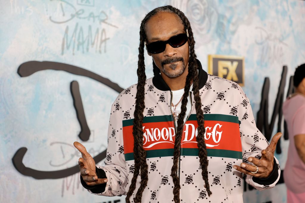 SnoopDoggOttawaSenators.jpg