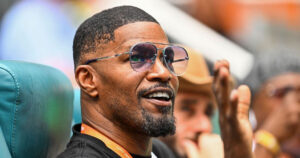 SocialJamieFoxx_ChandanKhanna.jpg