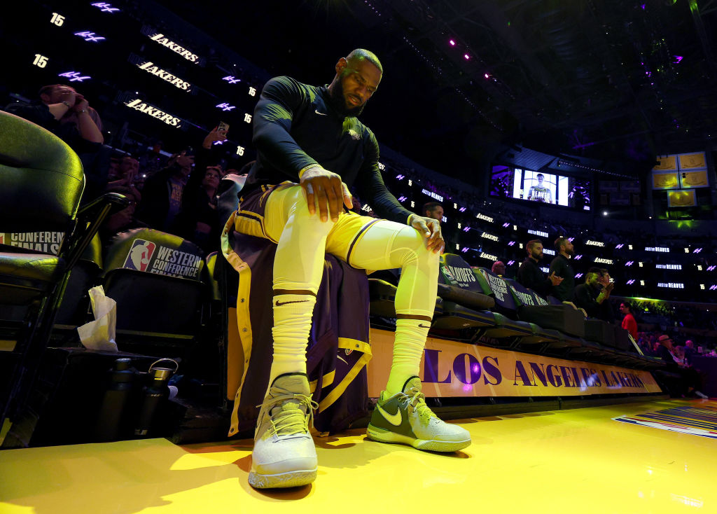 lebron-james-newphew-graduation.jpg