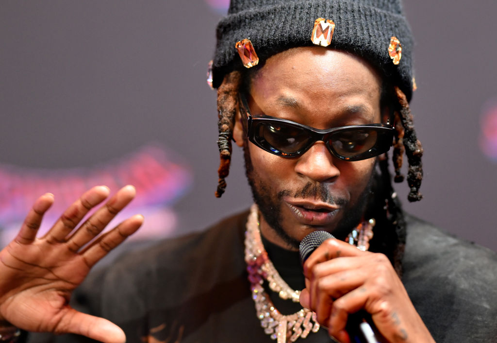 2-Chainz-Son-Not-Impressed.jpg