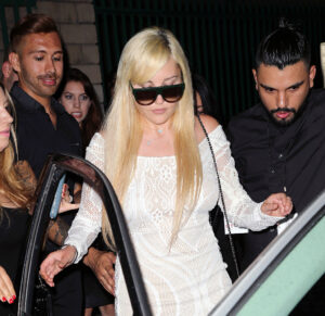 Amanda-Bynes-Psychiatric-Hold.jpg