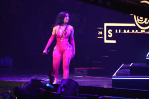 Cardi-B-350K-Lawsuit-Back-Tattoo-1500x1000.jpg