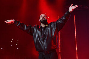 Drake-Announces-New-Poetry-Book-22Titles-Ruin-Everything22-1500x1000.jpg