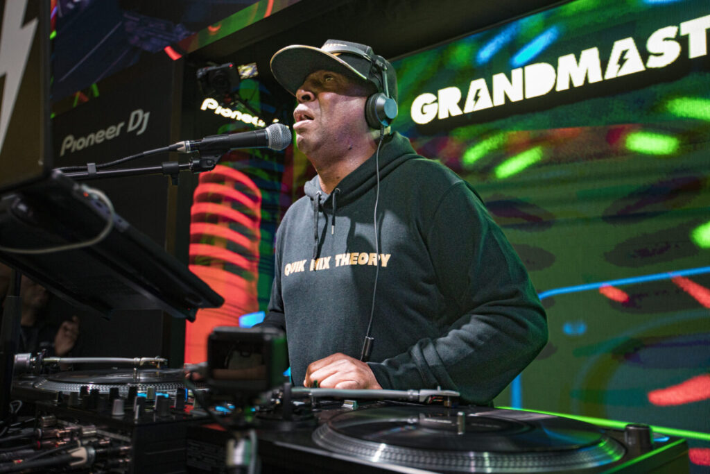 Grandmaster-Flash-Hip-Hop-True-History-1500x1000.jpg