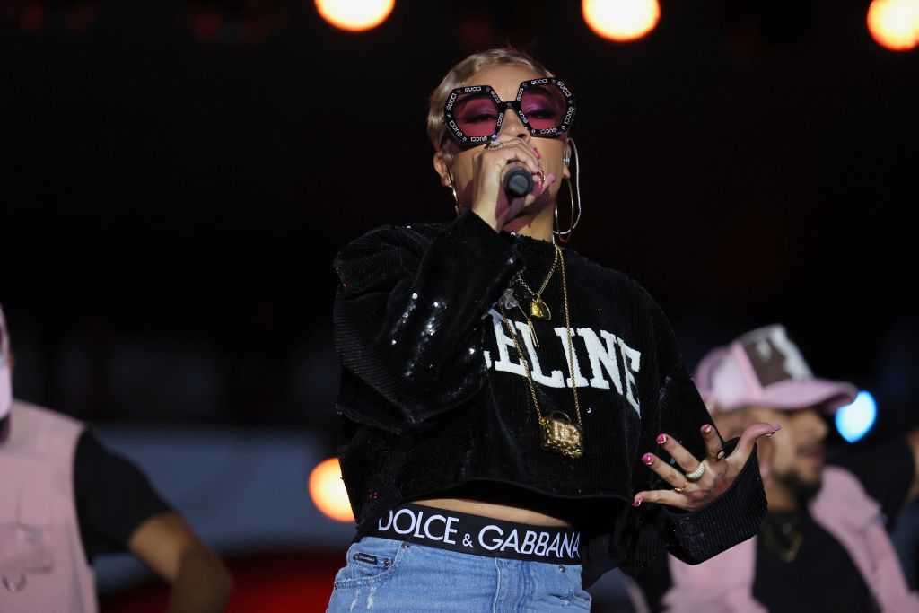 Keyshia-Cole-Claps-Back-Nicki-Fan.jpg