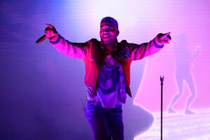 Kid-Cudi-Reveals-Large-Back-Tattoo-On-Twitter-1500x1000.jpg
