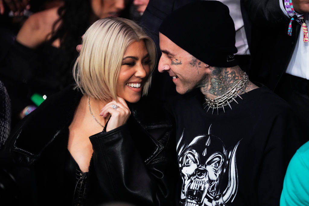 Kourtney-Kardashian-Reveals-Baby-Gender.jpg