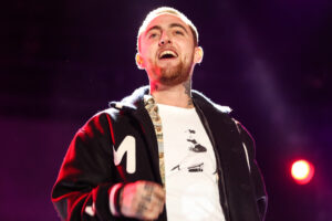 Mac-Miller-Watching-Movies-With-The-Sound-Off-10th-Anniversary-1500x1000.jpg