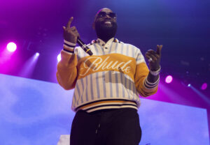 Rick-Ross-Gets-Some-New-Ice-From-Gunplay-1500x1041.jpg