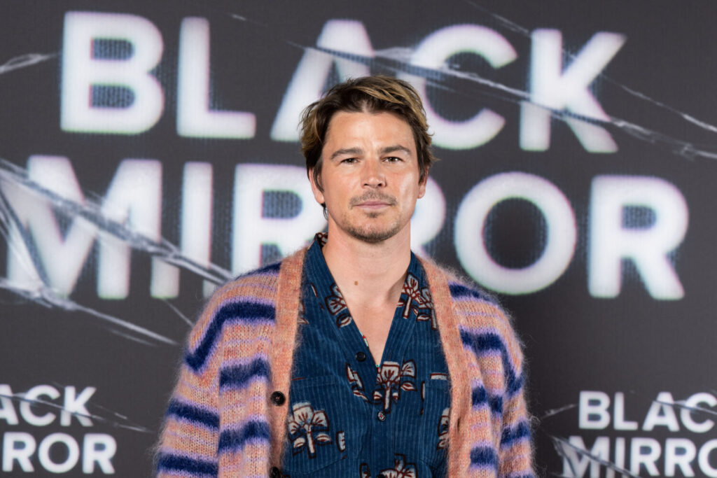 black-mirror-season-six-1500x1000.jpeg