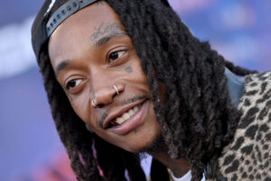 wizkhalifapelvistear.jpg