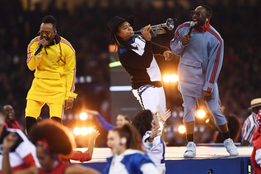 Apl.de_.Ap-will.i.am-2-1500x1000.jpg