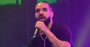 Drake-Fan-Crying-Tour.png