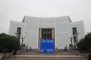Jay-Z-Exhibit-Open-Till-October.jpg