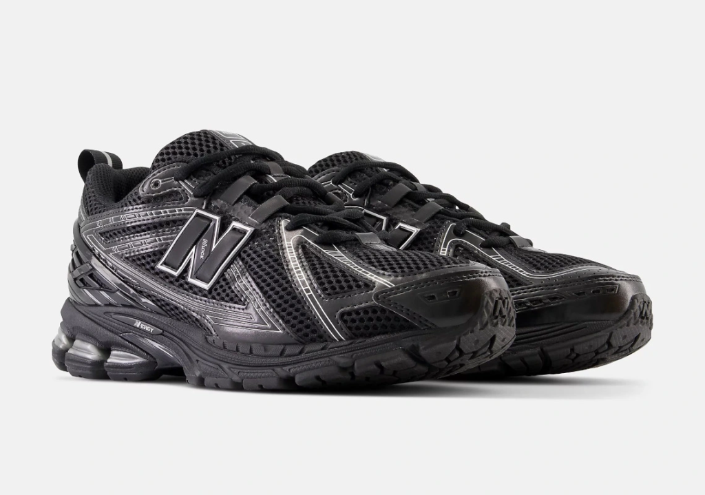 New-Balance-1906R-BlackGrey-Official-Photos1.png