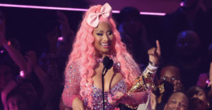 Nicki-Minaj-Thanks-Barbz-Endless-Fashion-1.png