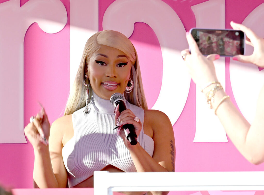 NickiMinajBarbiePremiere-1500x1112.jpg