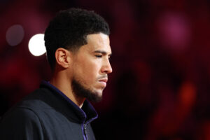 devin-booker-jonah-hill-support-1500x1000.jpg