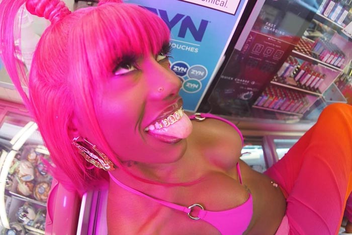 flo-milli-fruit-promo.jpg