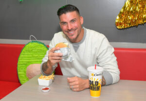 jax-taylor-net-worth-2-1024x706.jpeg