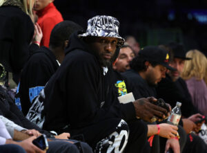 lamar-odom-coaching-alma-matter.jpg
