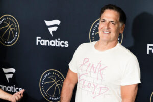 mark-cuban-kyrie-irving-dallas-mavs-extension.jpg