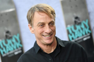 2Pac-and-Tony-Hawk-1500x999.jpg