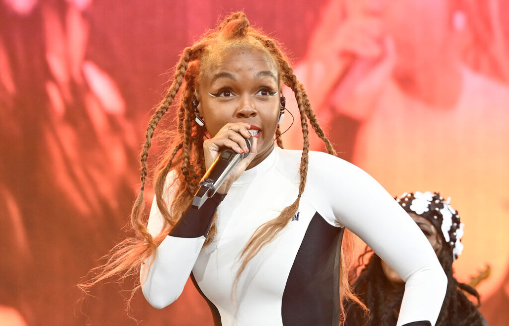 Janelle-Monae-Responds-Thirsty-Fan-Tweets.jpg