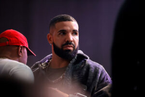 Kim-Kardashian-Bad-Bunny-Drake-Show.jpg