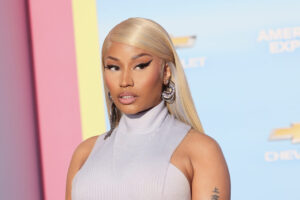 Nicki-Minaj-Pink-Friday-2-1500x1000.jpg