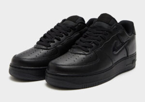 Nike-Air-Force-1-Low-Black-Jewel-FN5924-001.jpg