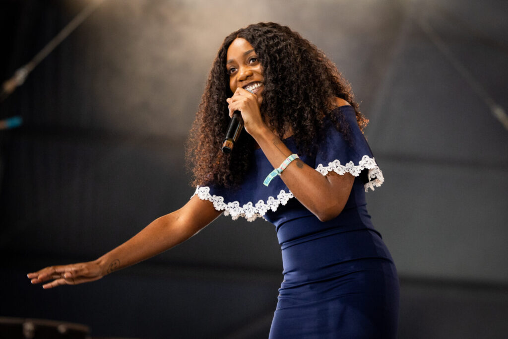 Noname-Jay-1500x1000.jpg