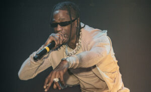 Travis-Scott-Utopia-First-Week-Sales-500k-Number-One.jpg