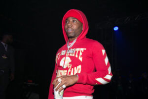 YFN-Lucci-Romantic-Gesture-Prison.jpg
