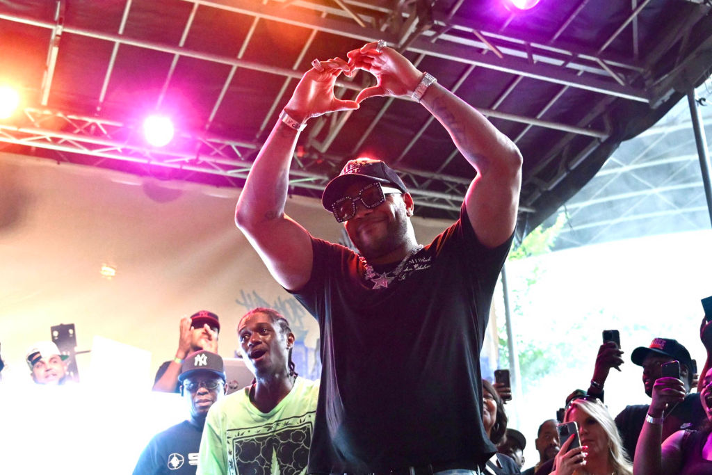 flo-rida-baby-crowd-surf.jpg
