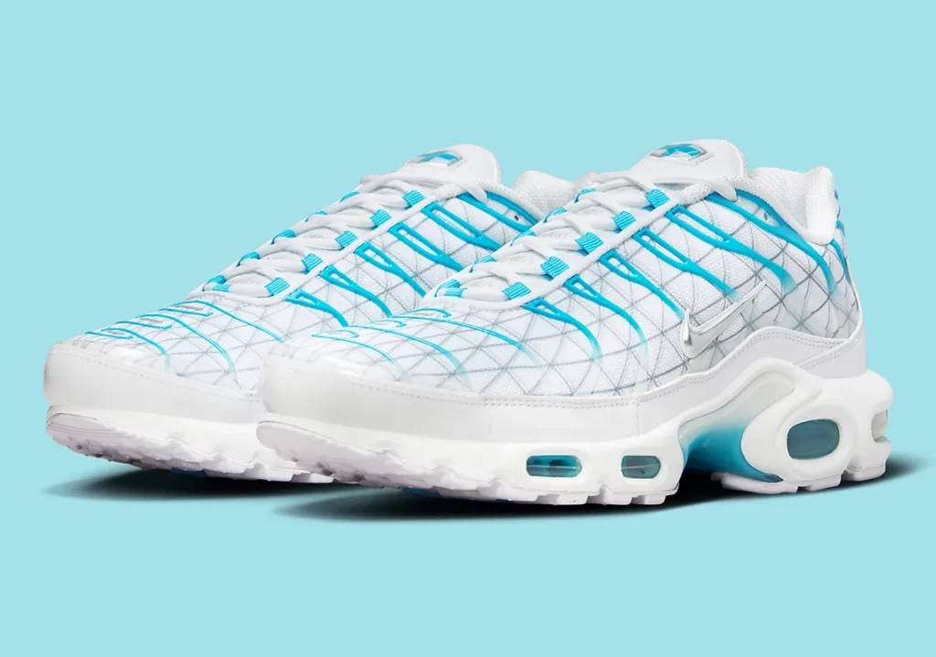 nike-air-max-plus-marseille-coat-of-arms-fq2397-100-8.webp.webp