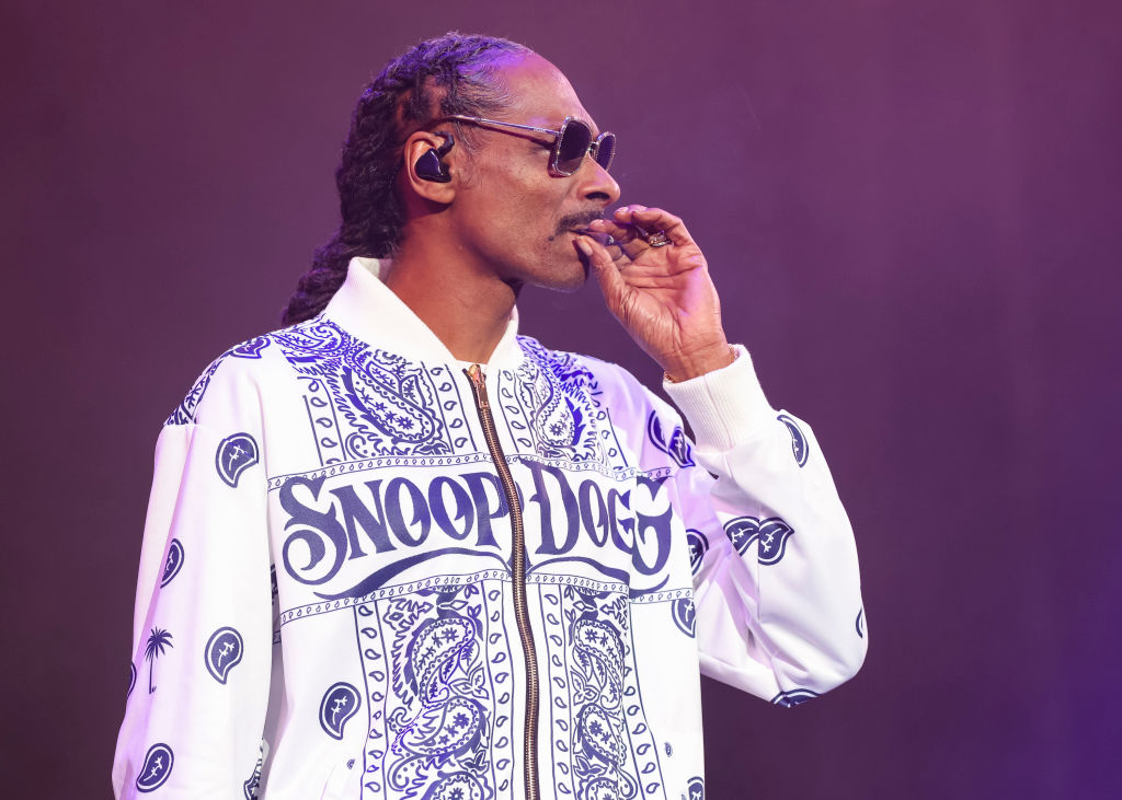 snoop-dogg-skechers.jpg