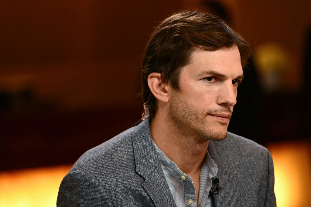 Ashton-Kutcher-Steps-Down-Organization.jpg
