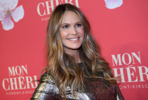 Elle-MacPherson-4-1500x1011.jpeg